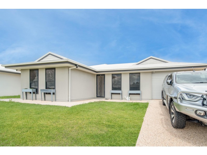 7 Newman Drive, Emerald QLD 4720