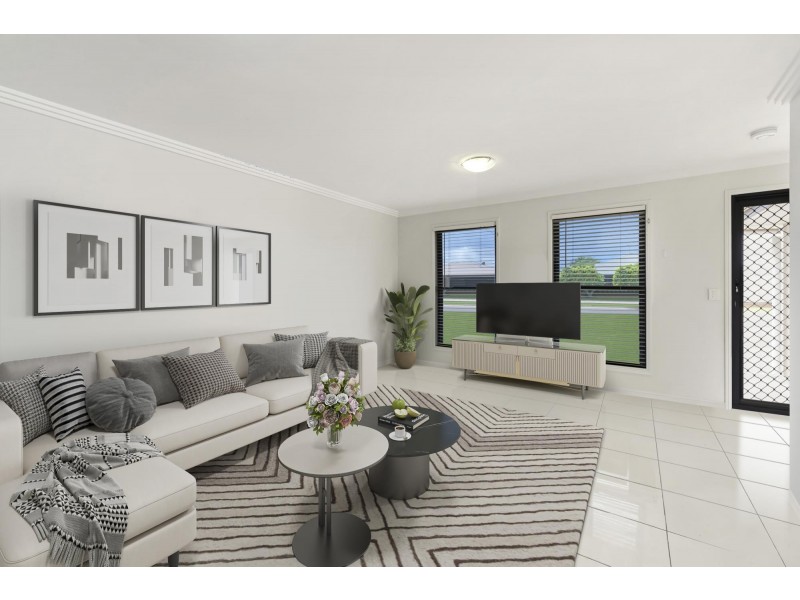 7 Newman Drive, Emerald QLD 4720