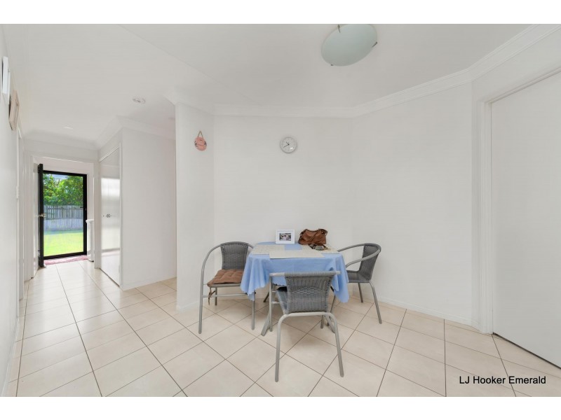 1/70 Long Street, Emerald QLD 4720