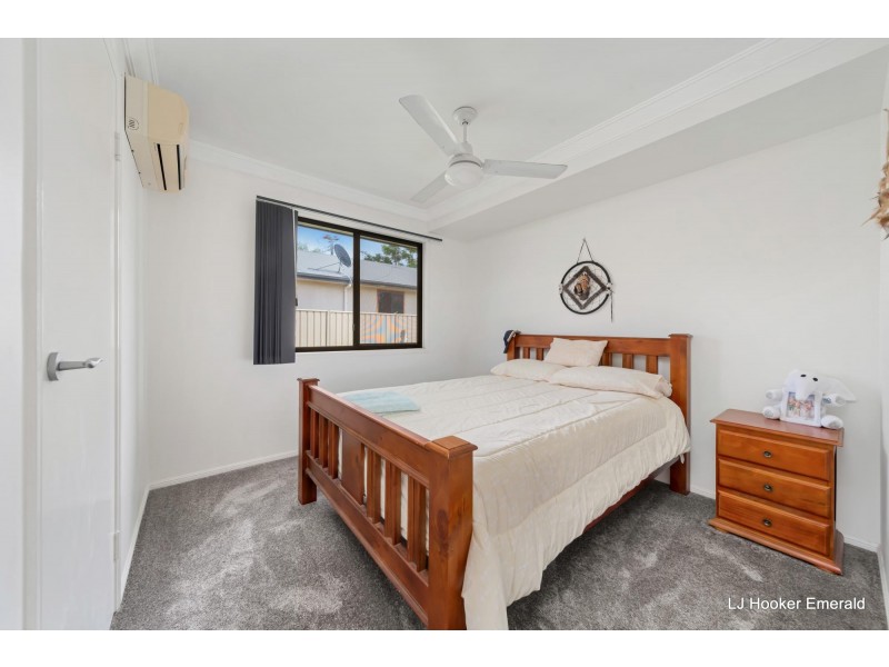 1/70 Long Street, Emerald QLD 4720