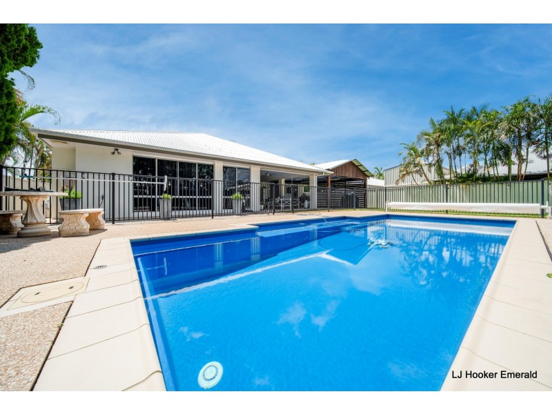 2 Downs Court, Emerald QLD 4720