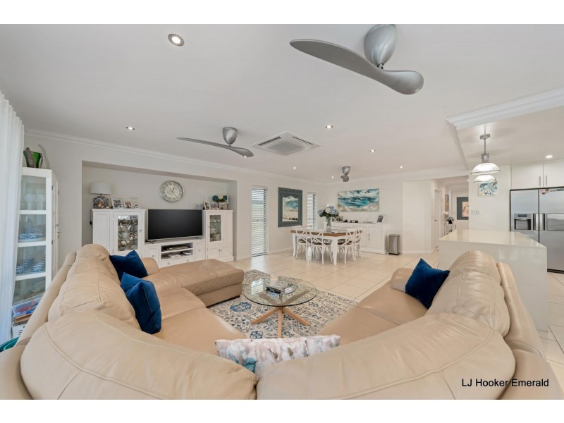 2 Downs Court, Emerald QLD 4720