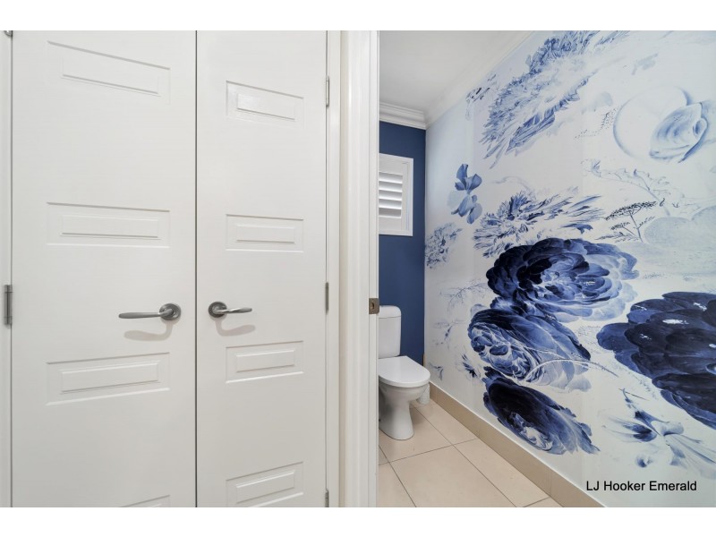 2 Downs Court, Emerald QLD 4720