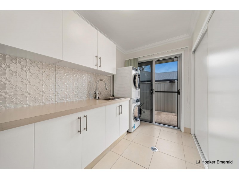 2 Downs Court, Emerald QLD 4720