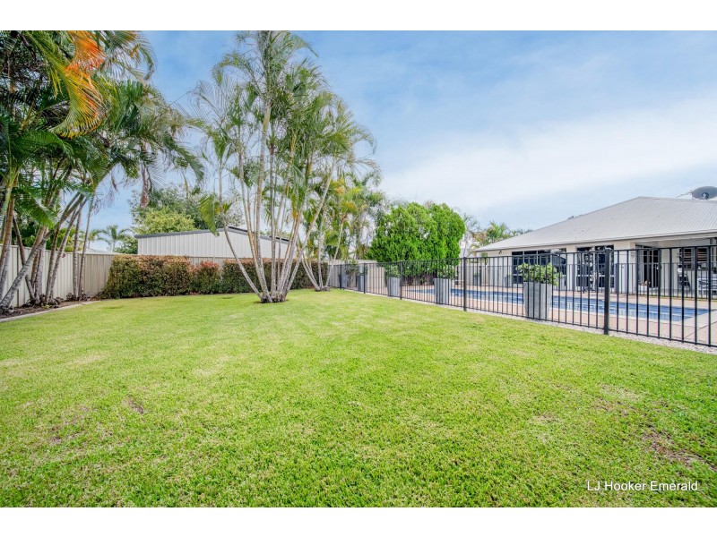 2 Downs Court, Emerald QLD 4720