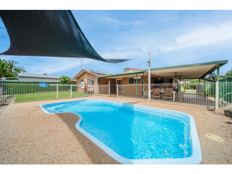2 Wren Court, Emerald QLD 4720