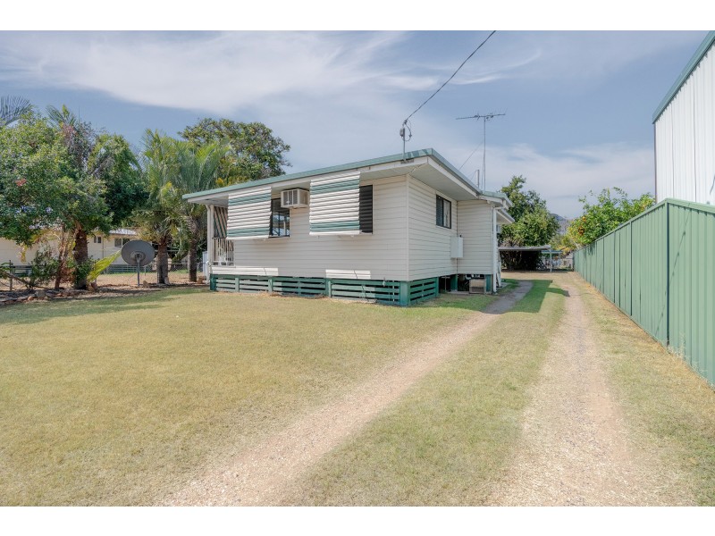 14 Sapphire Avenue, Emerald QLD 4720