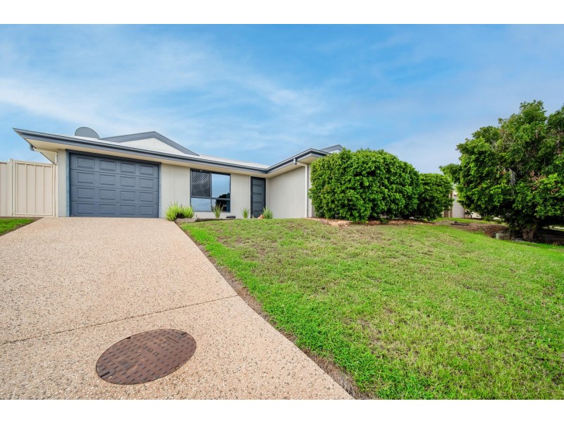 24 Scenic Drive, Emerald QLD 4720