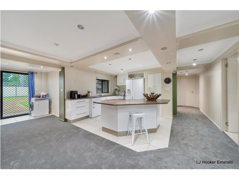 19 Pryor Place, Emerald QLD 4720
