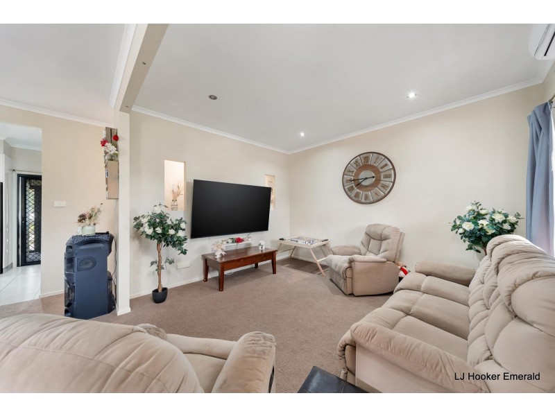19 Pryor Place, Emerald QLD 4720