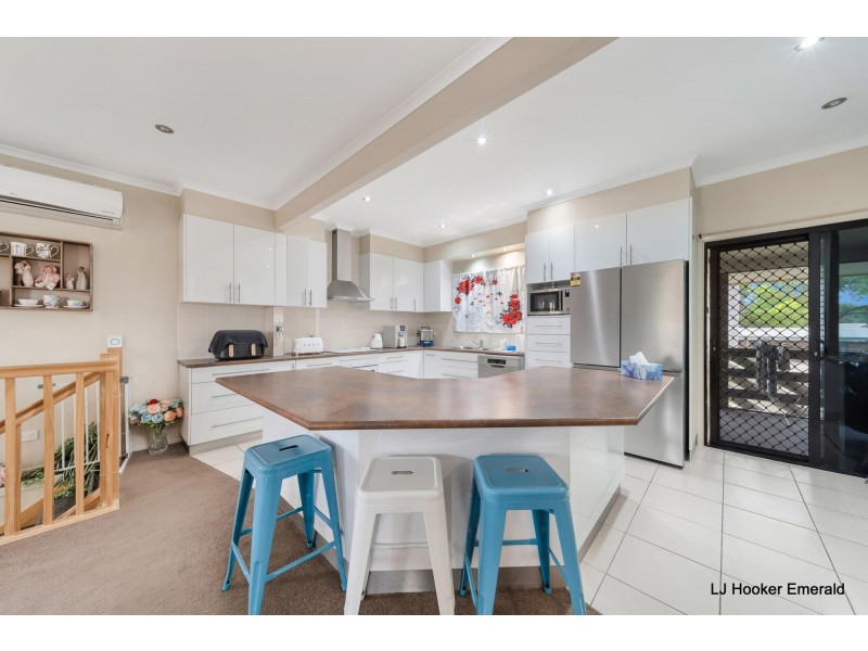 19 Pryor Place, Emerald QLD 4720