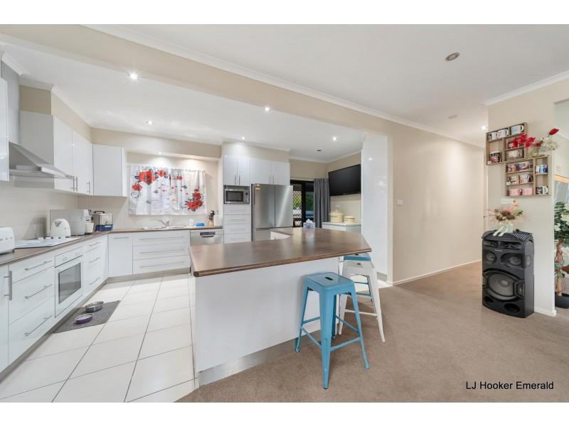 19 Pryor Place, Emerald QLD 4720