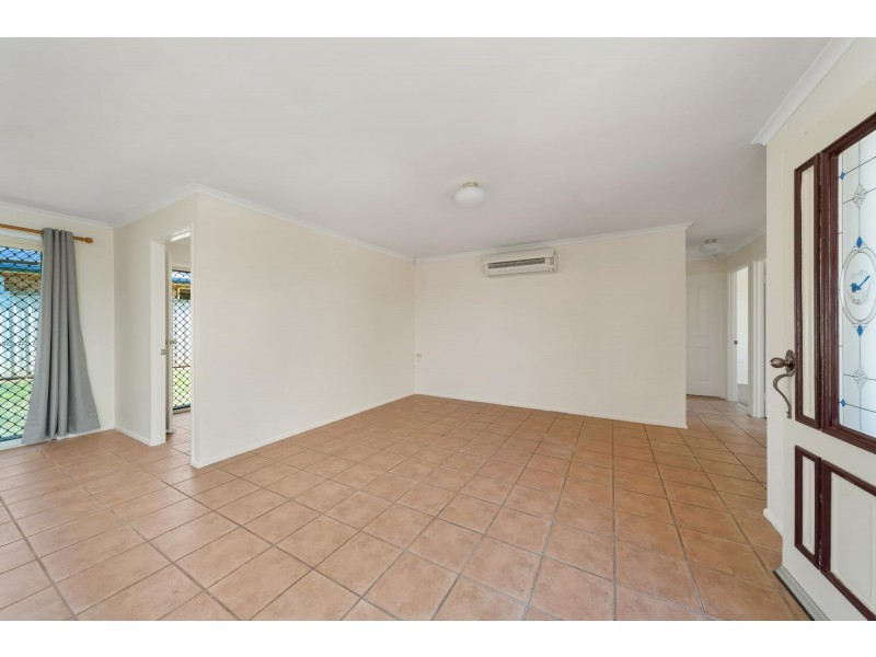15 Jeppesen Drive, Emerald QLD 4720