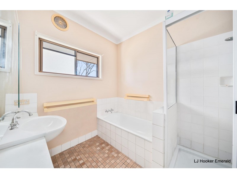 50 Loch Street, Emerald QLD 4720