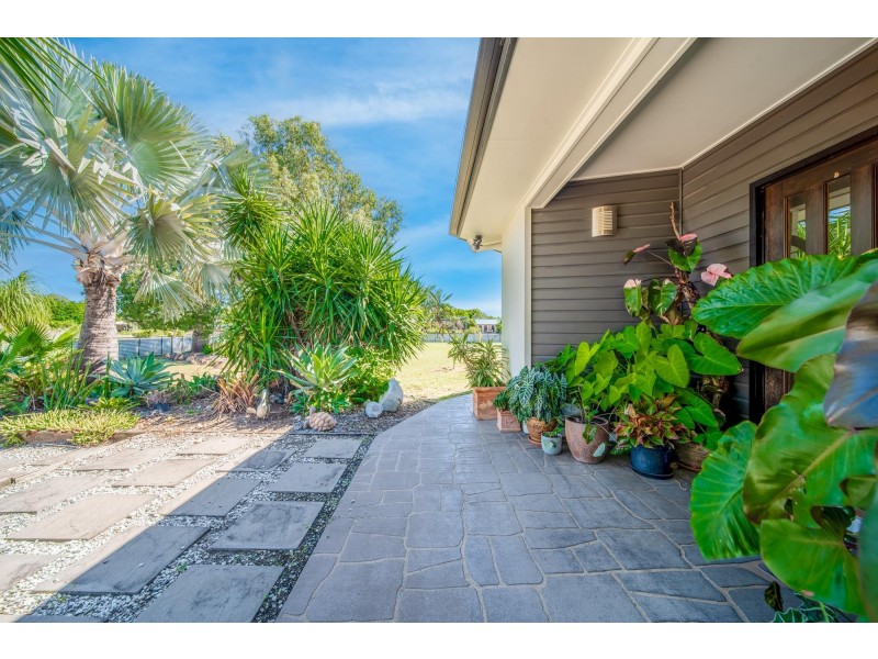 1 Fig Tree Court, Emerald QLD 4720