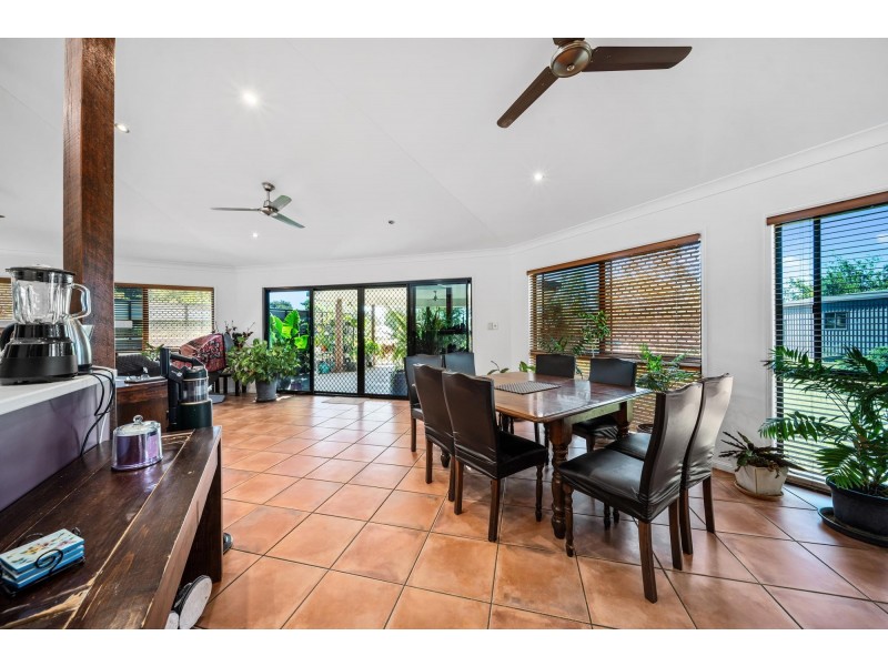 1 Fig Tree Court, Emerald QLD 4720
