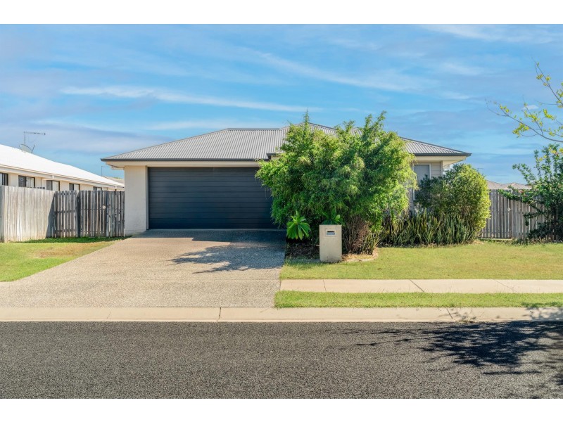 8 Onyx Street, Emerald QLD 4720