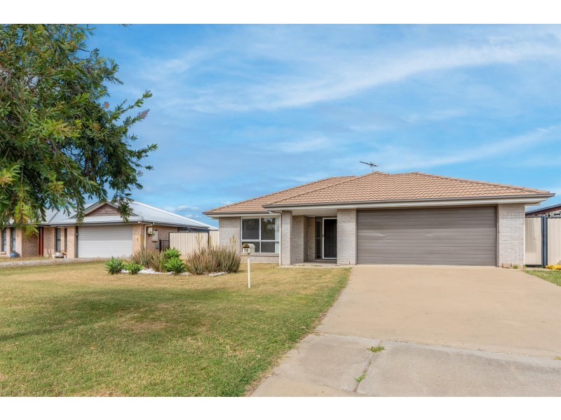 75 Mayfair Drive, Emerald QLD 4720