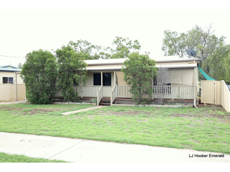 31 Gordon Street, Capella QLD 4723