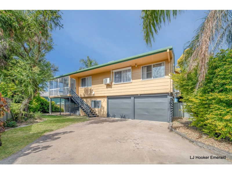 7/10 Burns Avenue, Emerald QLD 4720