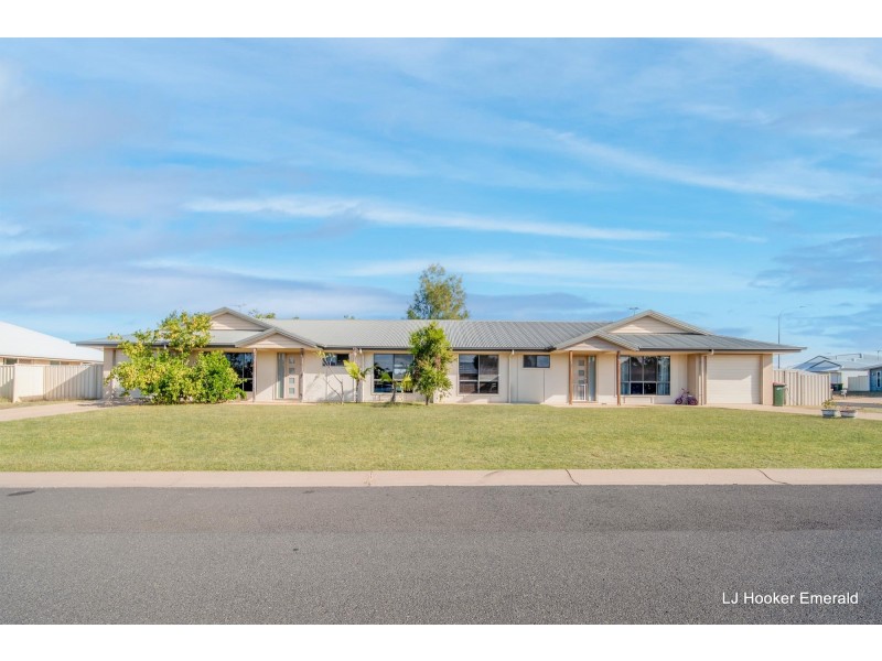 16 Lakeside Drive, Emerald QLD 4720