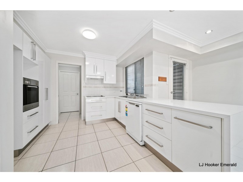 3/70 Long Street, Emerald QLD 4720
