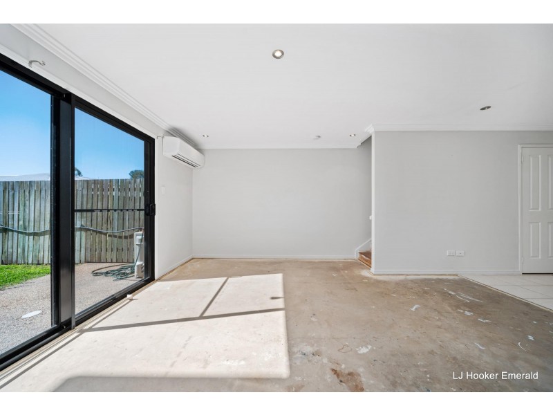 3/70 Long Street, Emerald QLD 4720