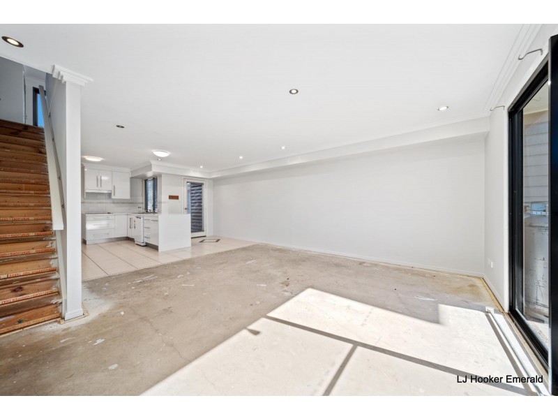 3/70 Long Street, Emerald QLD 4720