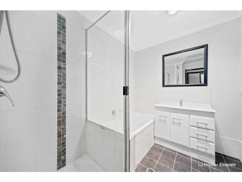 3/70 Long Street, Emerald QLD 4720
