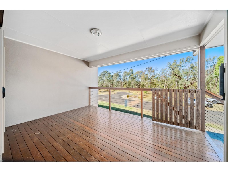 30 Riverview Street, Emerald QLD 4720