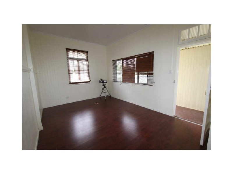 4 Round Tree Drive, Emerald QLD 4720