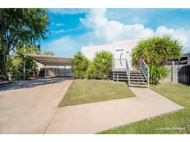 8 Lilly Close, Emerald QLD 4720