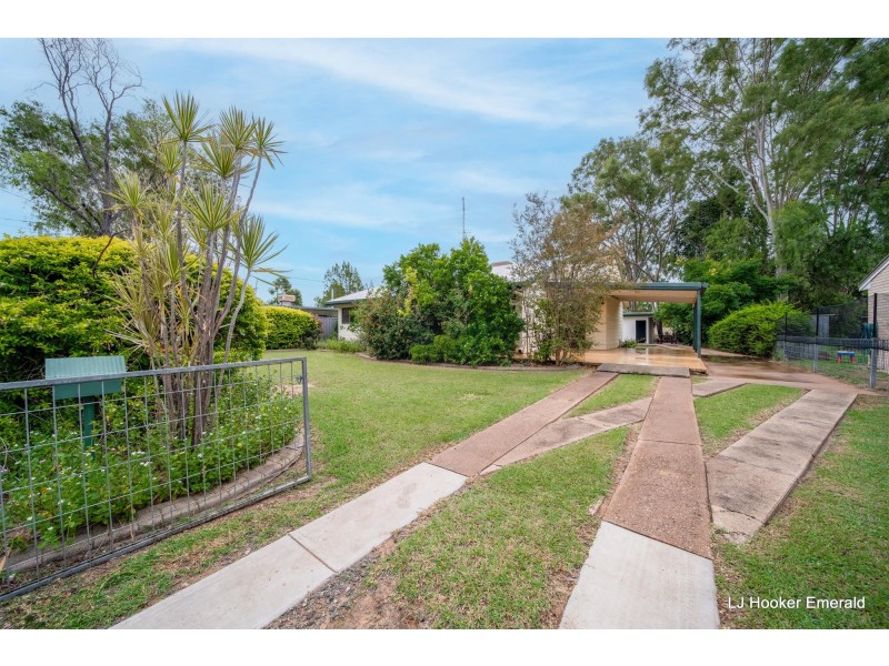35 Harris Street, Emerald QLD 4720