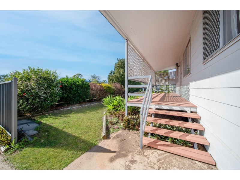 2/37 Baker Street, Emerald QLD 4720