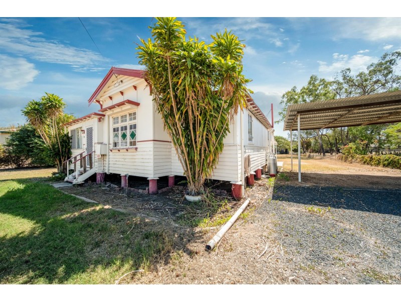 73 Harris Street, Emerald QLD 4720