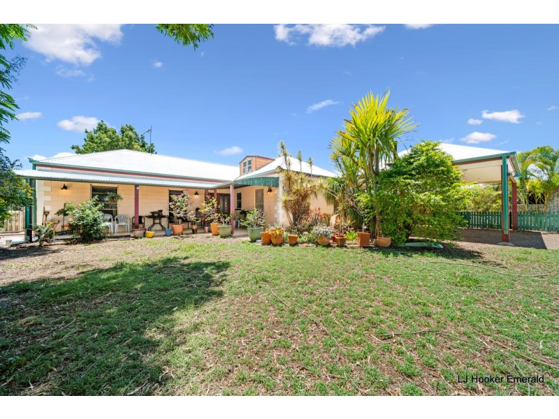 4 Martin Place, Emerald QLD 4720