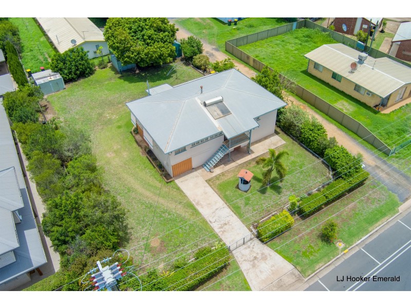 26 Esmond Street, Emerald QLD 4720