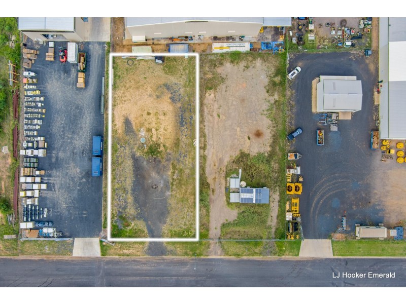 12 Cam Street, Emerald QLD 4720