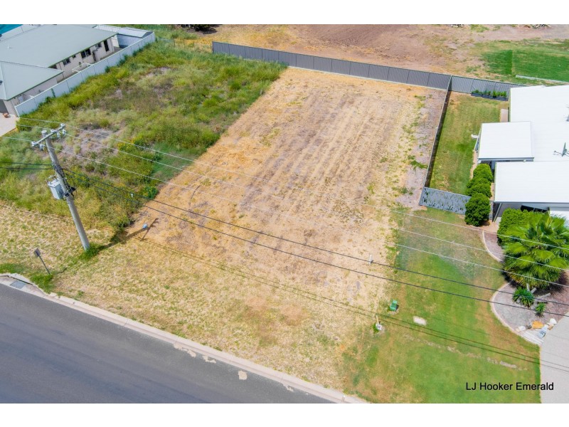 176 Opal Street, Emerald QLD 4720