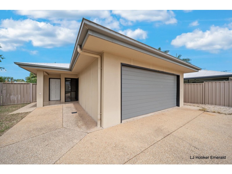 8 Charlton Street, Emerald QLD 4720