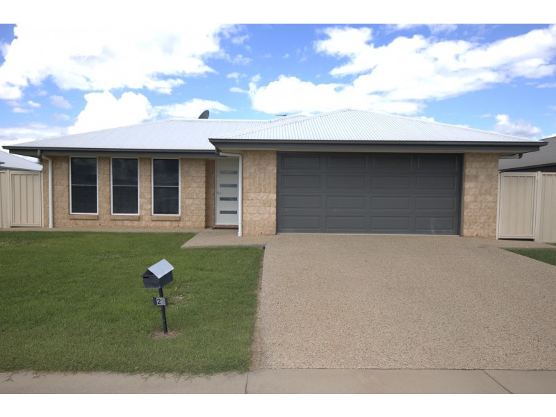 23 Thornton Street, Emerald QLD 4720