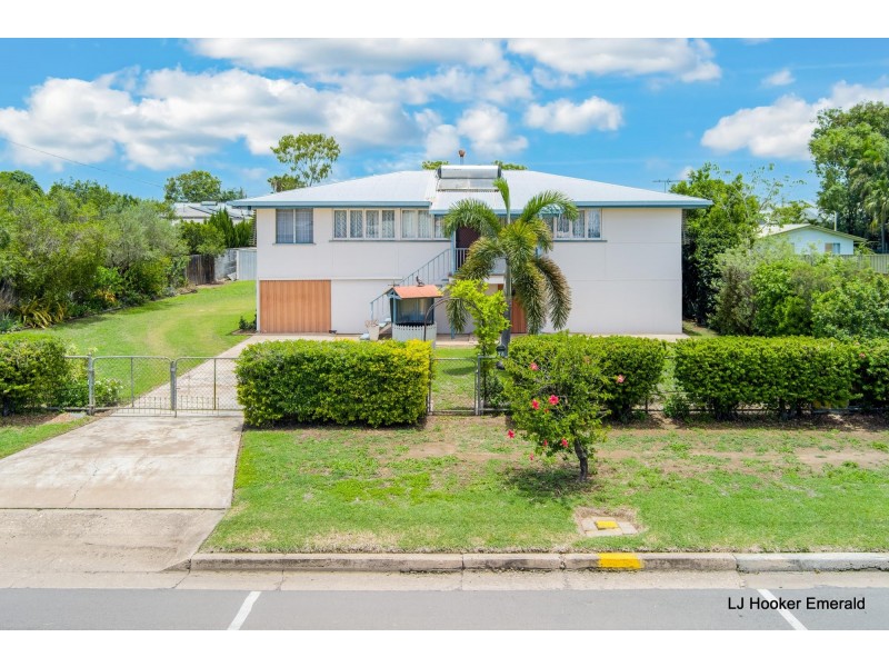 26 Esmond Street, Emerald QLD 4720