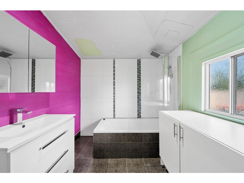 28 Church Lane, Emerald QLD 4720