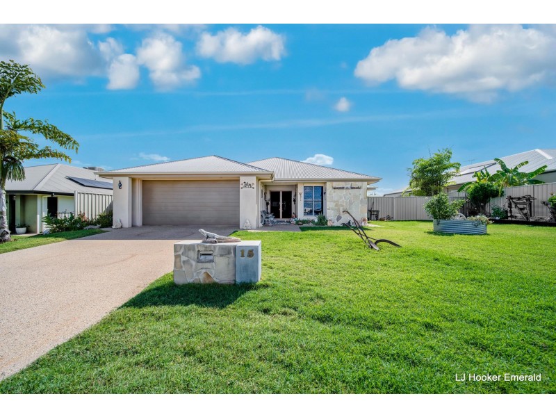 15 Saville Street, Emerald QLD 4720