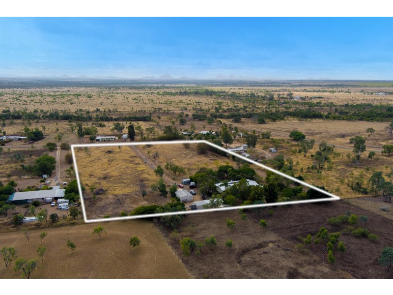 12 Easton Street, Capella QLD 4723