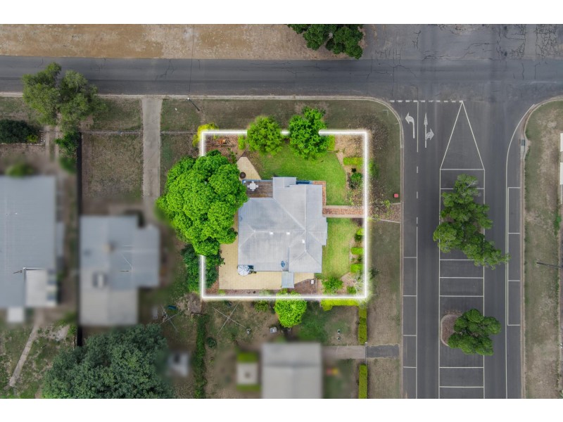 87 Anakie Street, Emerald QLD 4720
