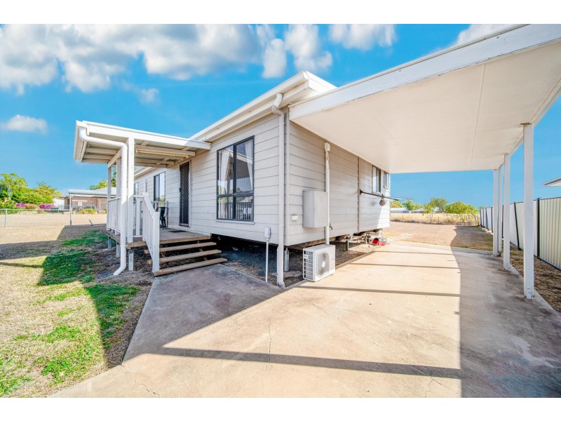 9 Newell Court, Capella QLD 4723