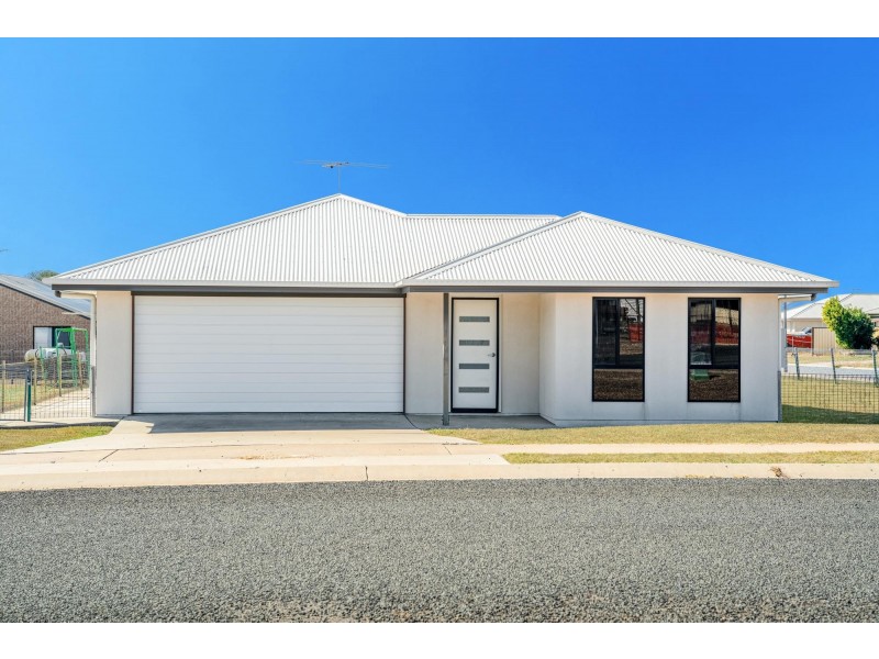 23 Burn Street, Capella QLD 4723