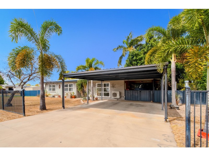 12 Copland Street, Emerald QLD 4720