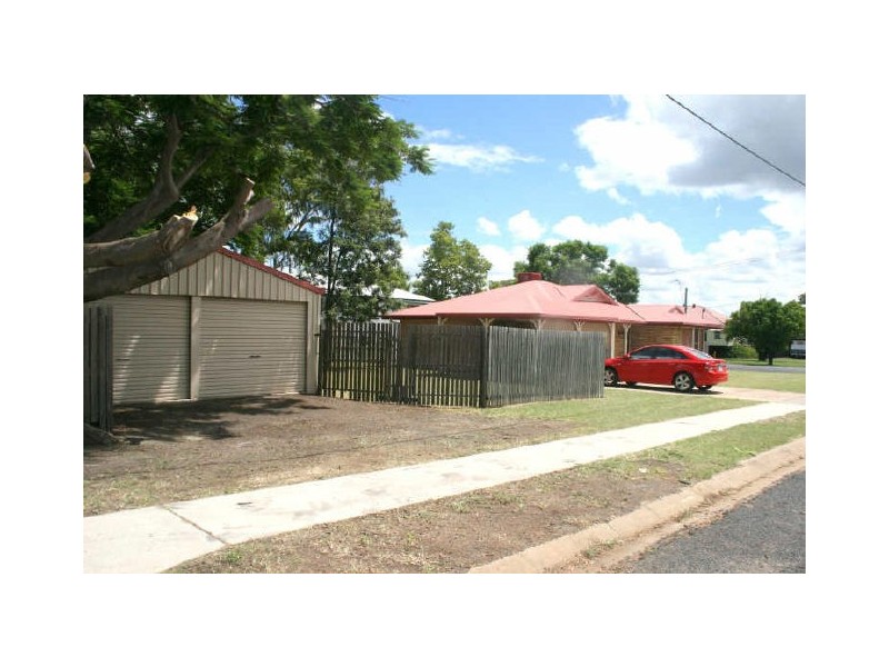 8 Malvin Street, Capella QLD 4723